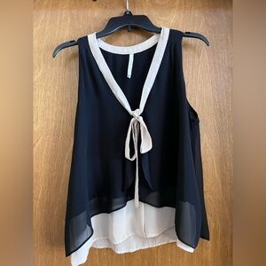 Paper Crane Black and Cream Sleeveless Blouse